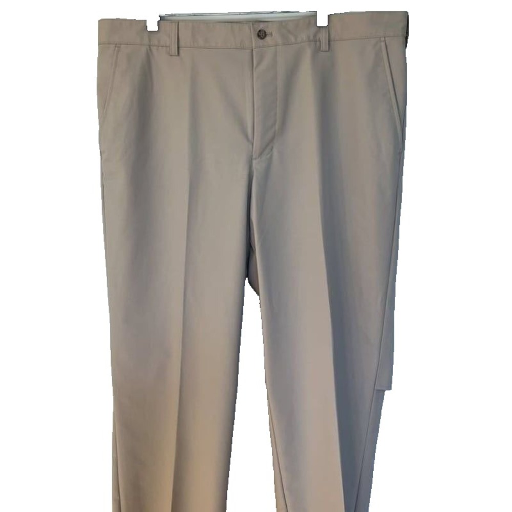 IZOD Mens Chino Saltwater Flat Front Straight Fit Stone Khakis Pants‎